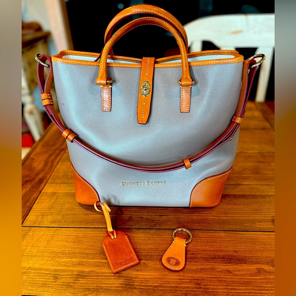 Dooney & Bourke Shelby Shopper Tote Bag